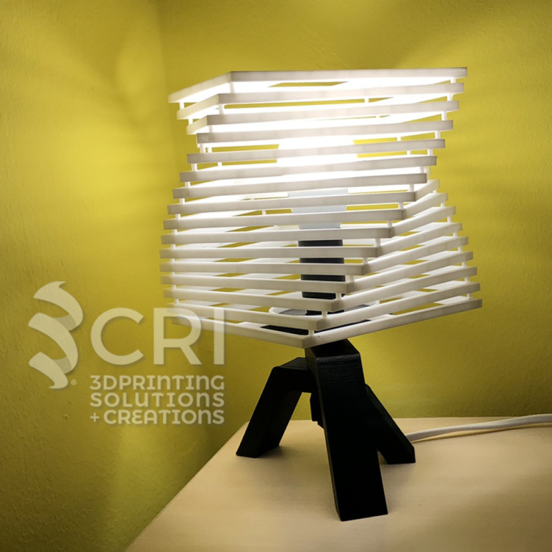 Stampa 3d personalizzata: Ecco la lampada di design progettata da Chiara Frungillo, stampata in 3D in PLA dal nostro centro stampa.