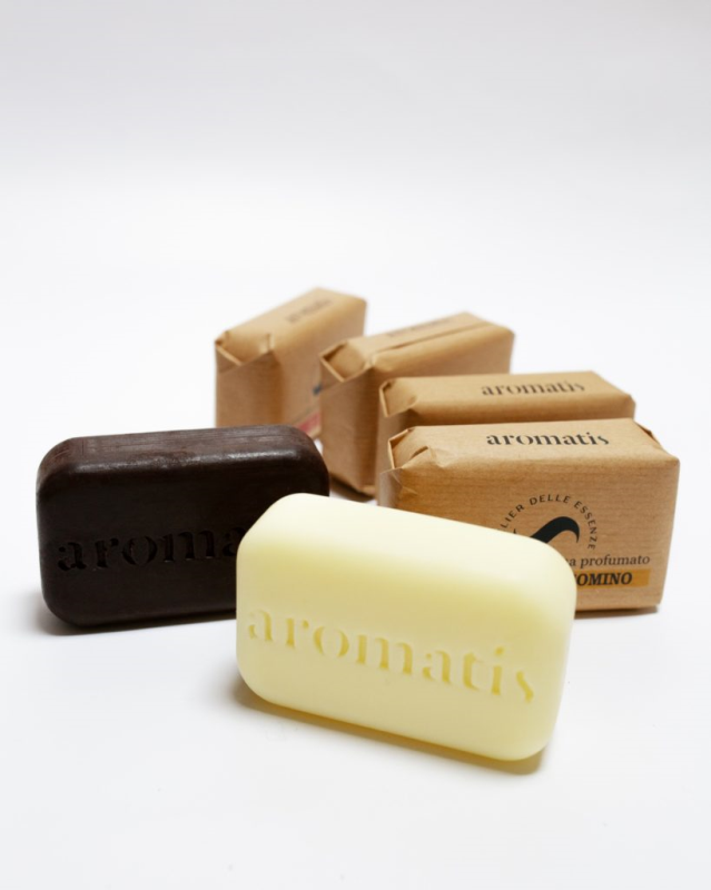 Stampi personalizzati silicone per candele, saponette: https://www.aromatis-essenze.com/saponi/